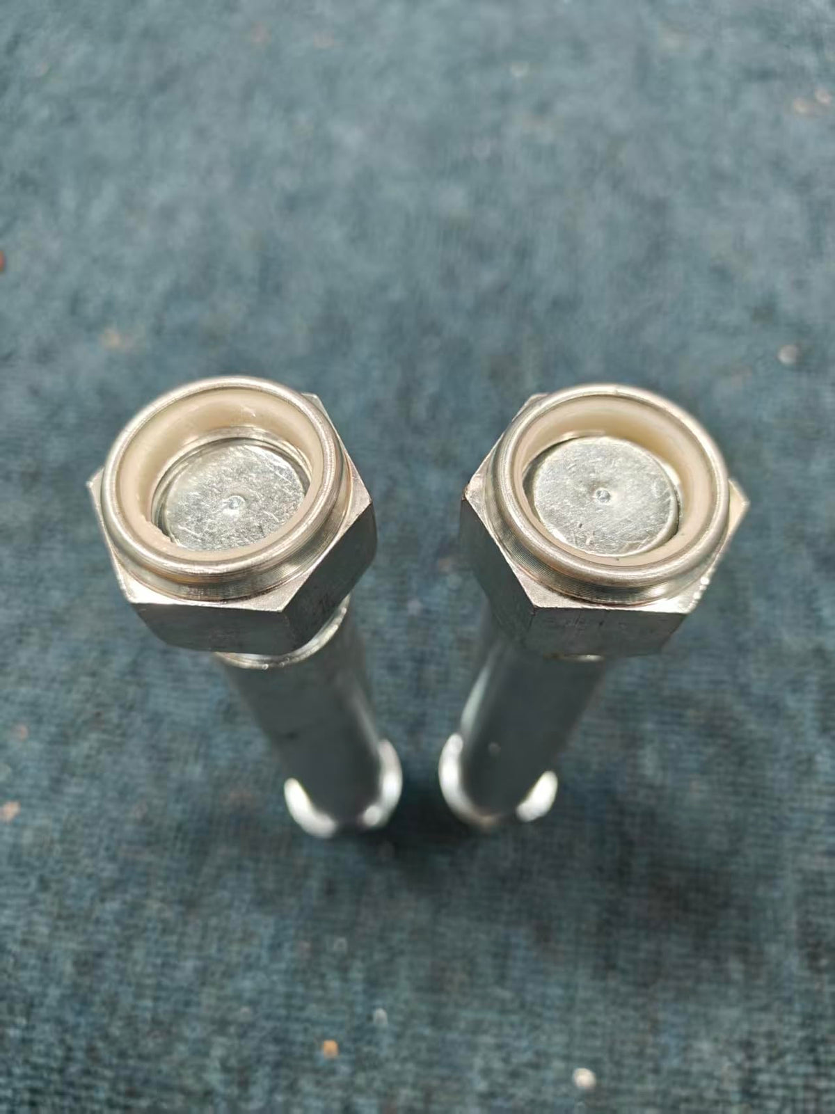 Mini Excavator Bucket Pins 0.98in/25mm Replaceable Agt Mini Excavator Parts/Chinese with Grease Injection Port Mini Excavator Attachment, Mini Excavator Auger Pin - (2 Pack)