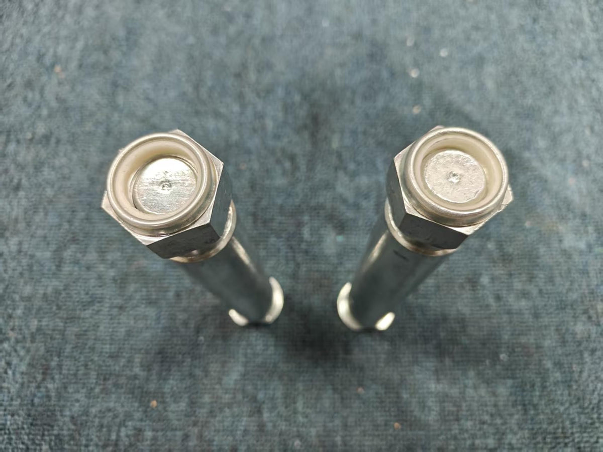 Mini excavator bucket connecting pin, 1.18 inches/30mm x 155mm, replaceable, self-locking nut