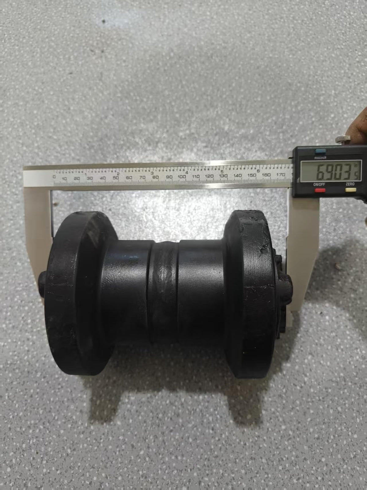 Undercarriage Roller for Kubota KX121 KX040-4 U30 U35 Track RD148-21700