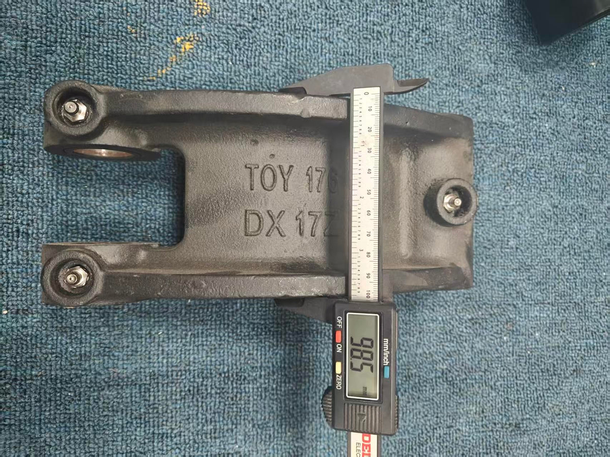 MINI excavator Bucket Link for Bobcat E20 Doushan DX17